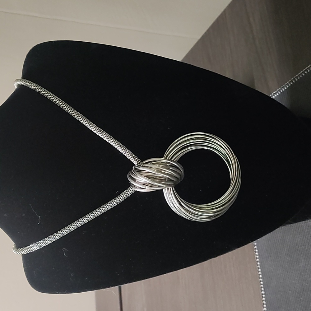 Elegant Silver Necklace